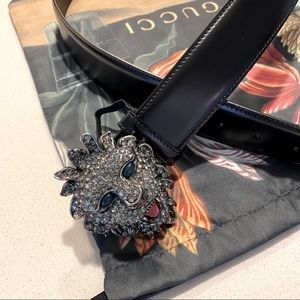 Gucci large lion head leather belt